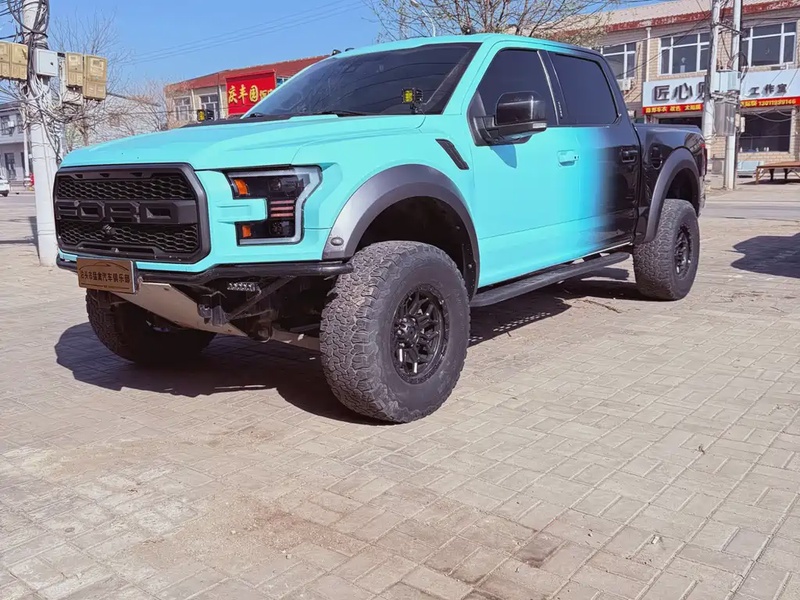 Ford F-150 Raptor