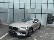 Volvo S60 2025