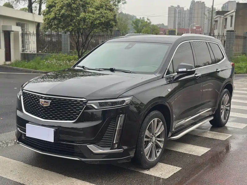 Cadillac XT6
