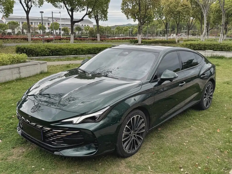 MG MG7