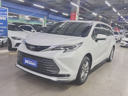 Toyota Sienna 2024