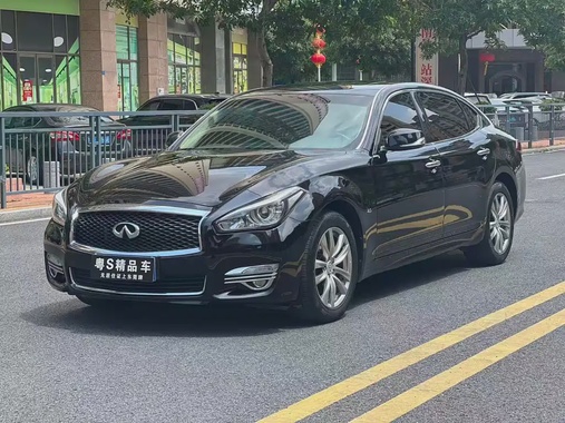 Infiniti Q70 2017
