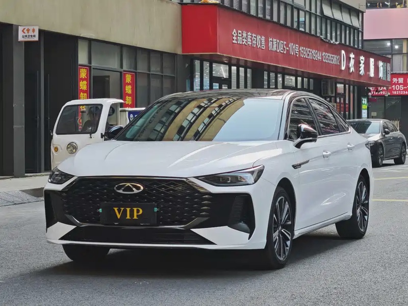 Chery Arrizo 8