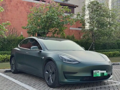Tesla Model 3 2020