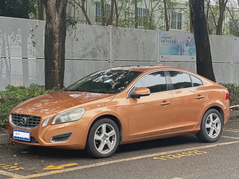Volvo S60