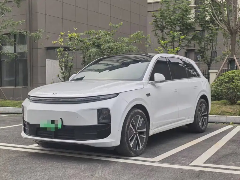 Li Auto L6
