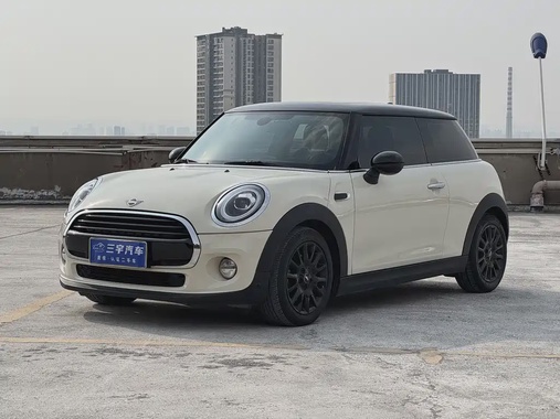 MINI Other 2019
