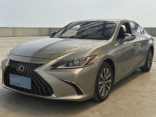 Lexus ES 2023
