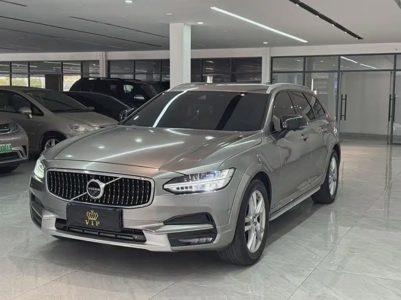 Volvo V90