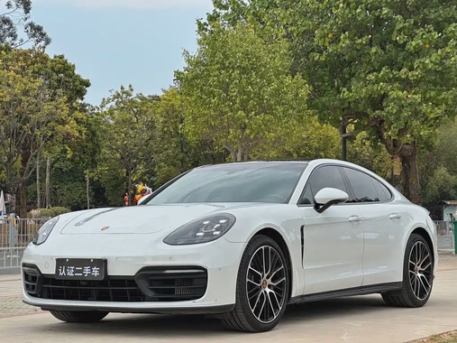 Porsche Panamera 2022