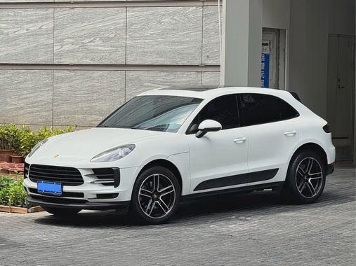Porsche Macan 2021
