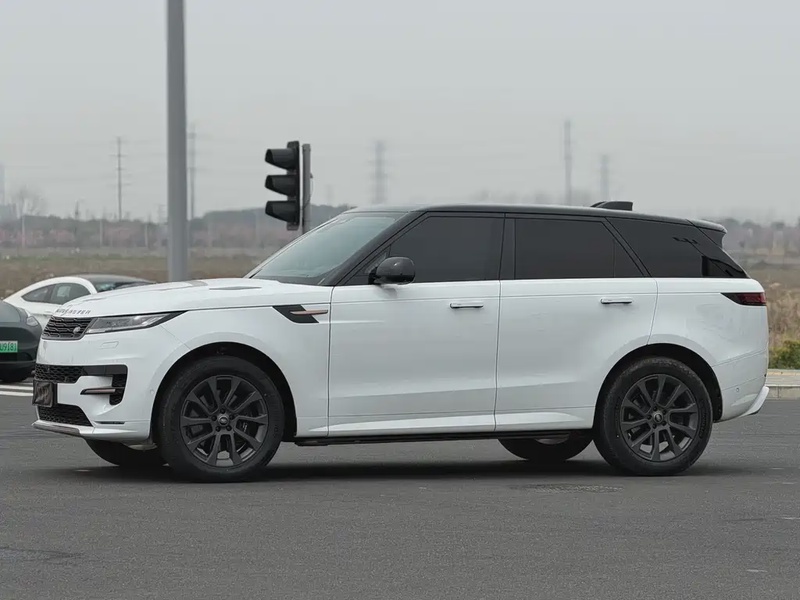 Land Rover Sport