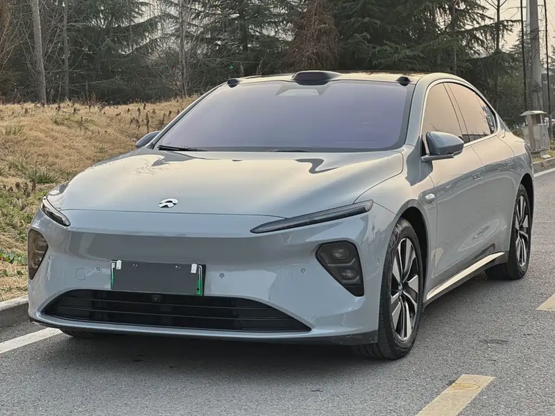 NIO ET7