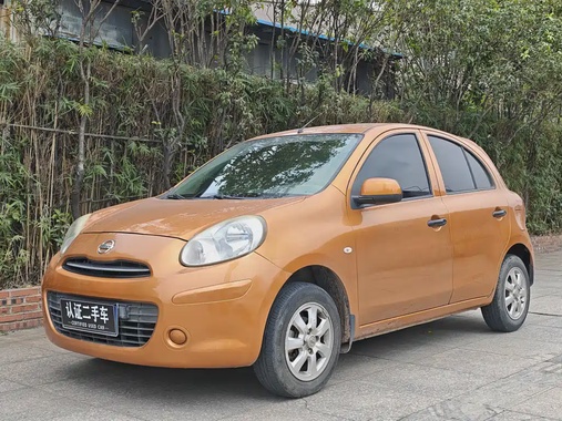 Nissan March 2013