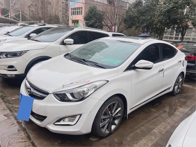 Hyundai Elantra
