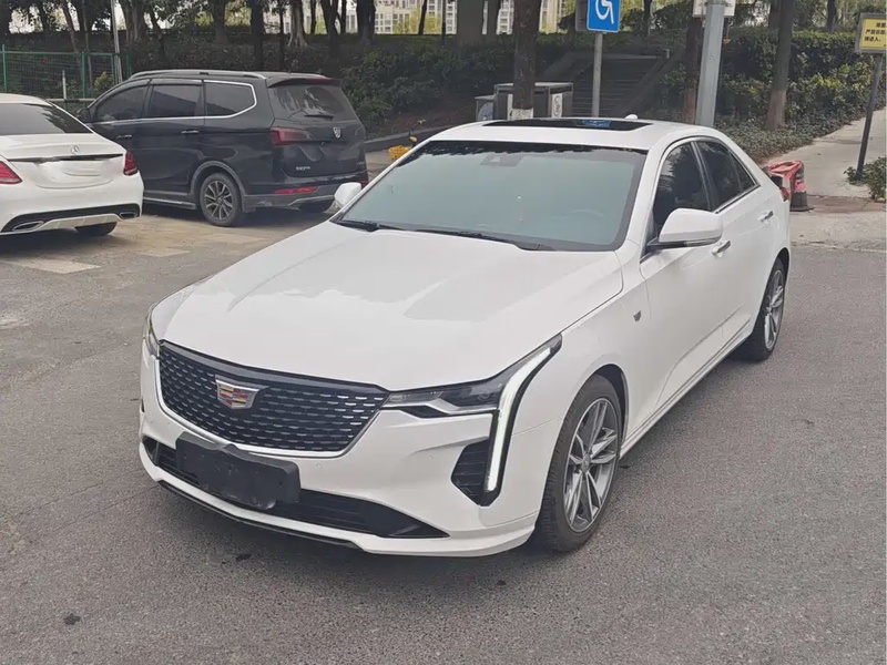 Cadillac CT4