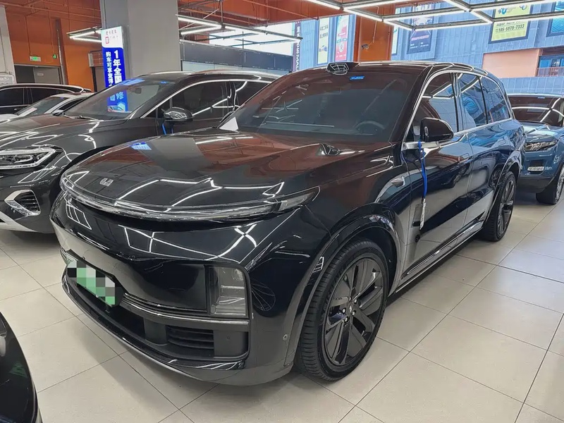 Li Auto L8