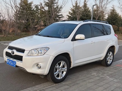 Toyota RAV4 2013