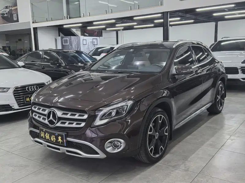 Mercedes-Benz GLA-Class