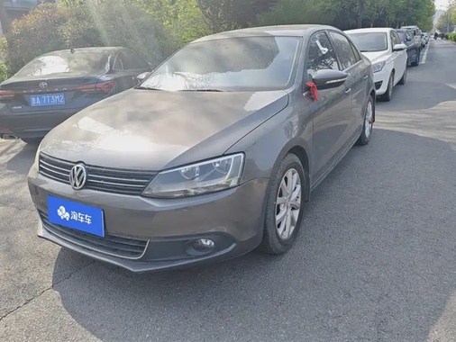 Volkswagen Sagitar 2013