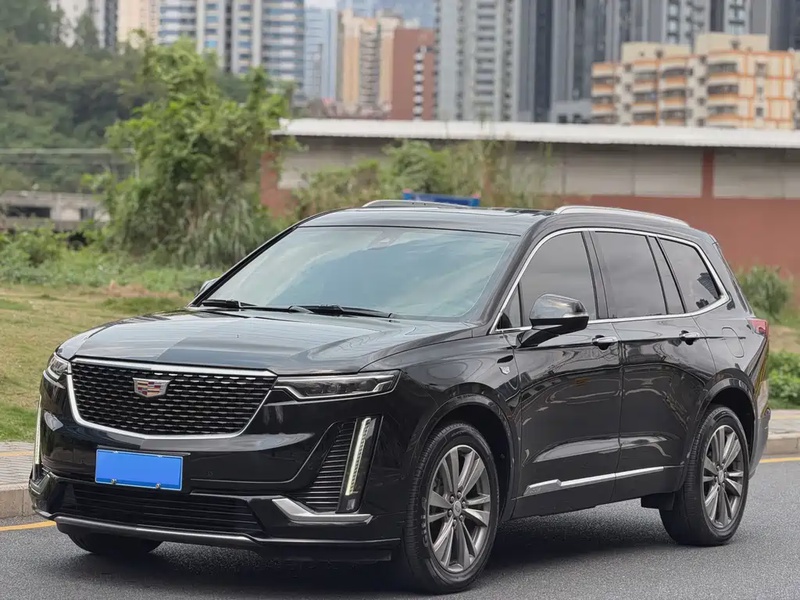 Cadillac XT6