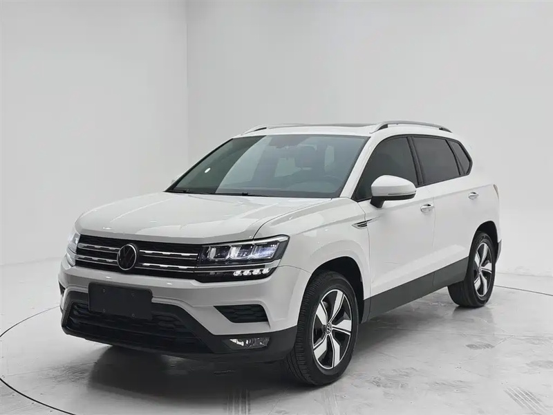 Volkswagen Tharu