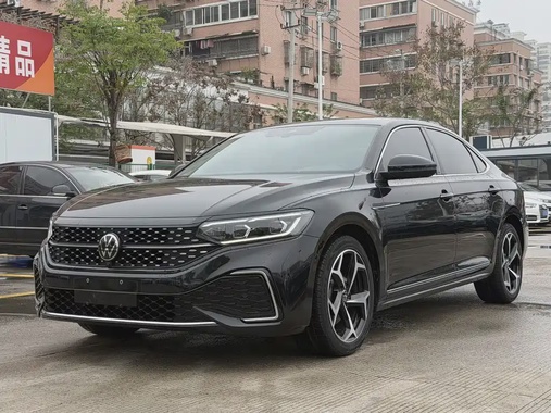 Volkswagen Passat 2023