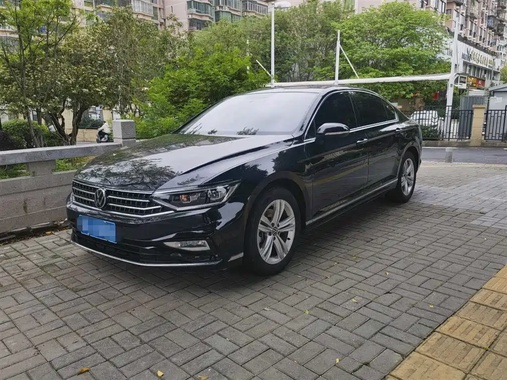 Volkswagen Magotan 2024