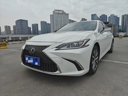 Lexus ES 2021