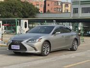 Lexus ES 2021