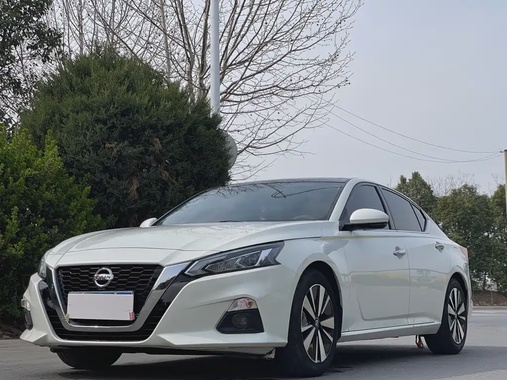 Nissan Teana 2022