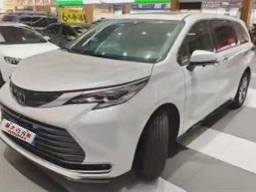Toyota Sienna 2025