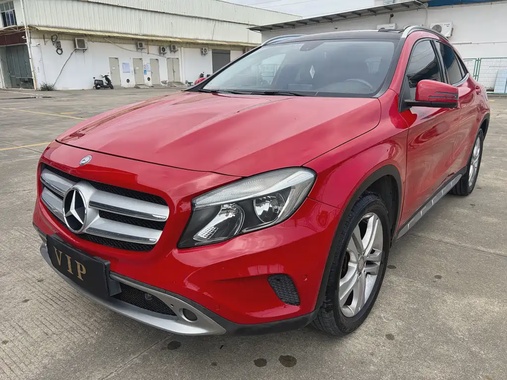 Mercedes-Benz GLA-Class 2015