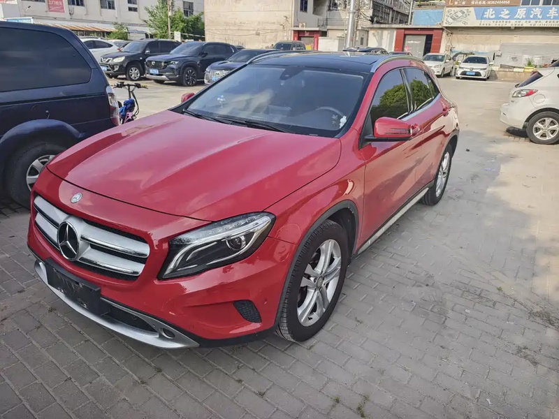 Mercedes-Benz GLA-Class
