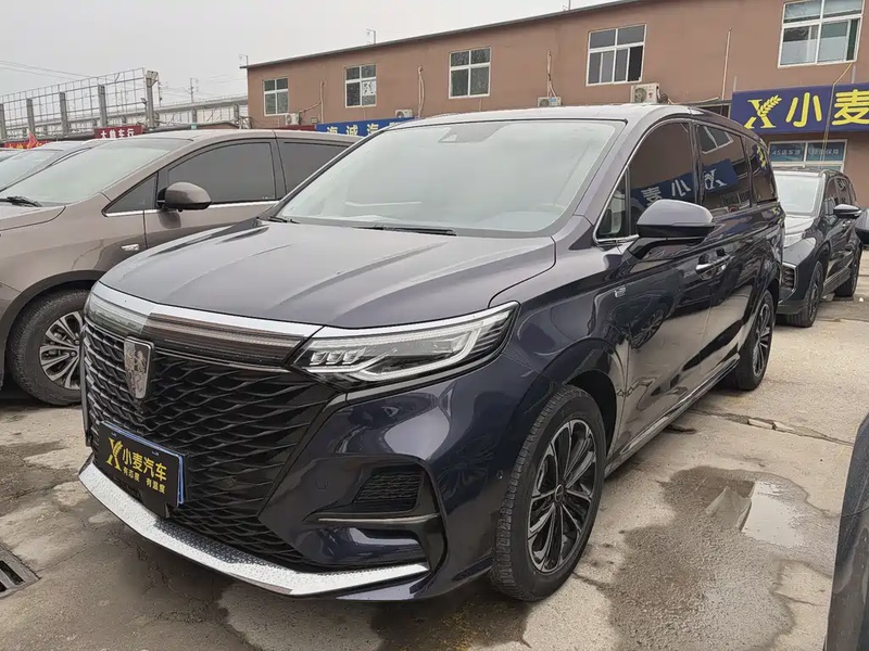 Roewe iMAX8
