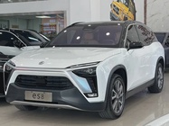 NIO ES8 2021