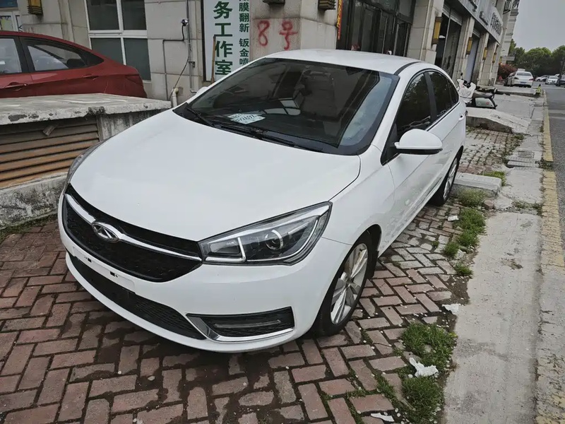 Chery Arrizo 5