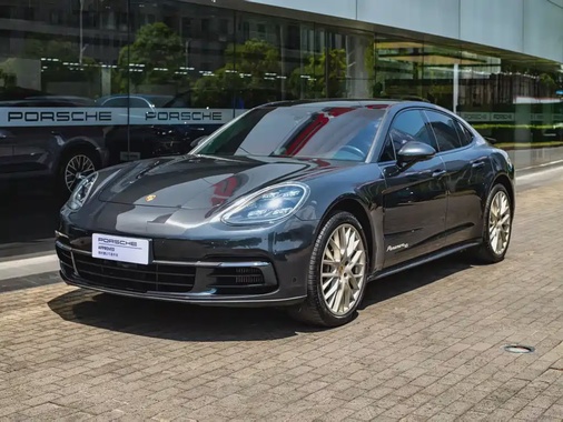 Porsche Panamera 2021