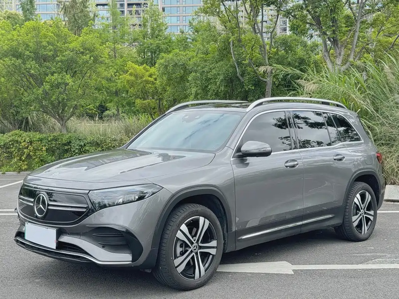 Mercedes-Benz EQB