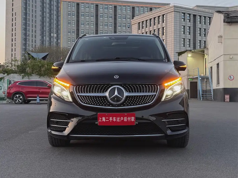 Mercedes-Benz V-Class