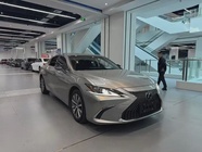 Lexus ES 2021