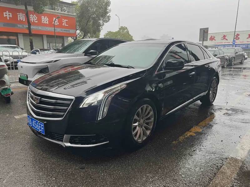Cadillac XTS