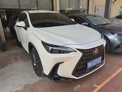 Lexus NX 2023
