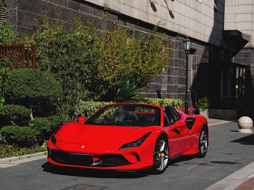 Ferrari F8 2022