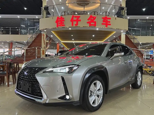 Lexus UX 2021
