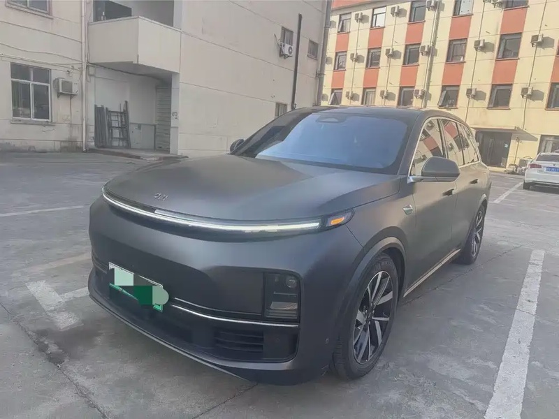 Li Auto L8