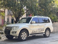 Mitsubishi Pajero 2015