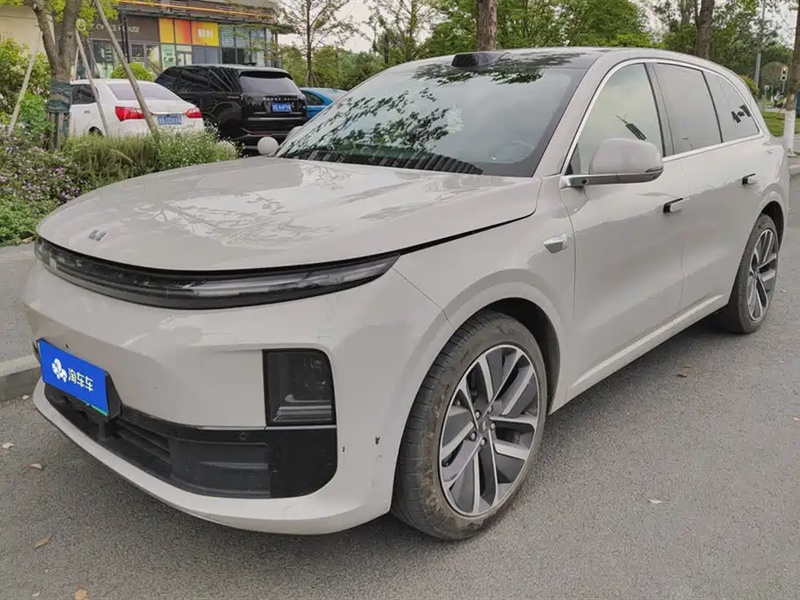 Li Auto L6