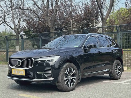 Volvo XC60 2025