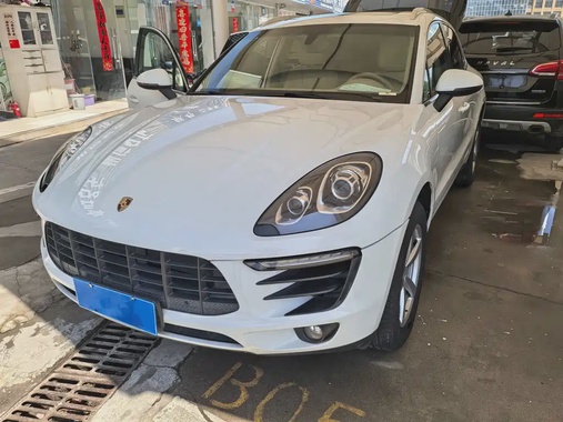 Porsche Macan 2015